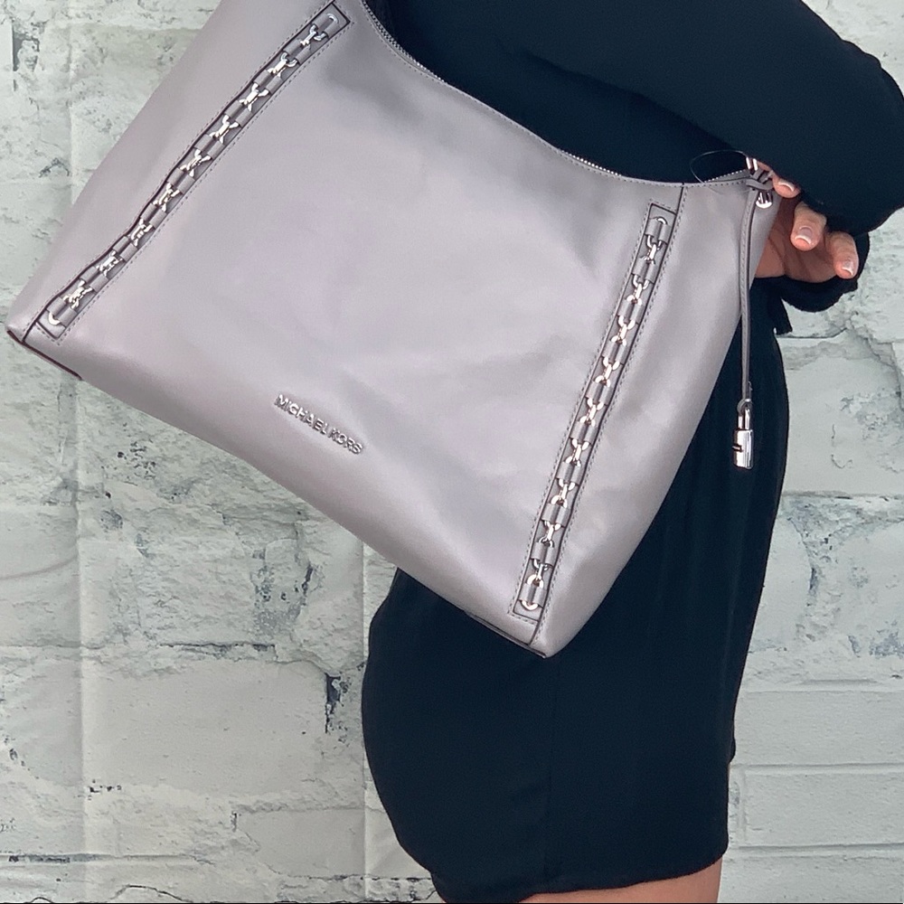 NWT Michael Kors Sadie shoulder bag